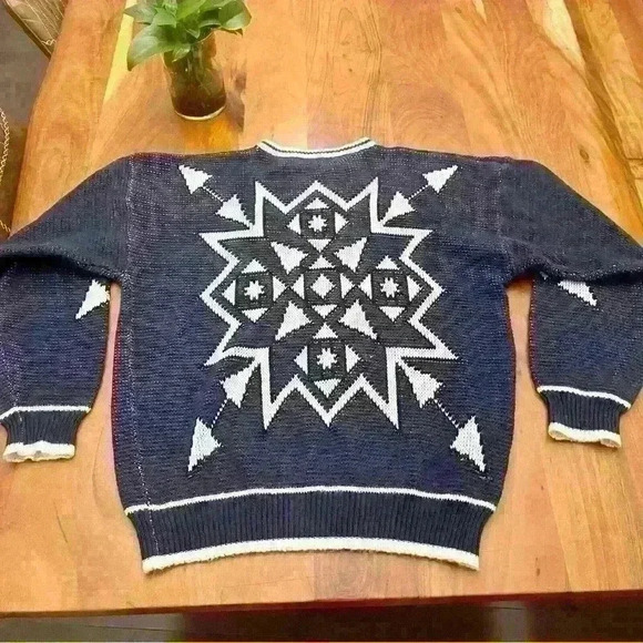 Vintage Oversized blue & white crew neck sweater/Jumper. - Picture 8 of 10